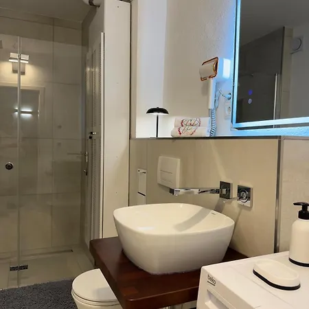 Duesseldorf-krefeld Messe Luxury דירה קרפלד